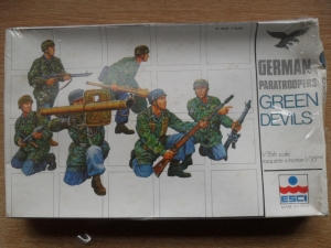 ESCI 1/35 5004 GREEN DEVILS GERMAN PARATROOPERS